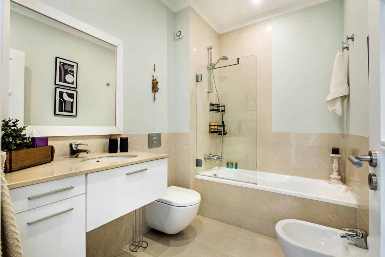 Apartamento Luxury With Communal Pool And Terrace *